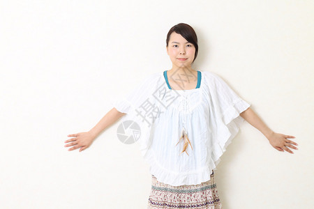 年轻的美丽的日本年轻女人图片