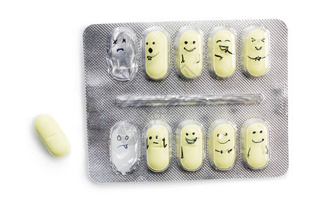 用黄色药片包装的药片和孤立的白色背景上的情绪抗抑郁药图片