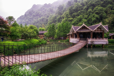 象山景区Zhangjiajie入口公园布景场的广隆东风景区背景