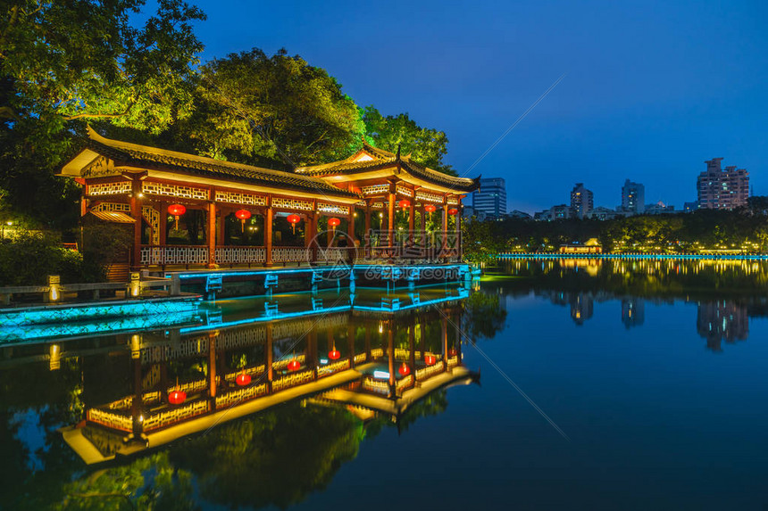 福州西湖公园夜景图片