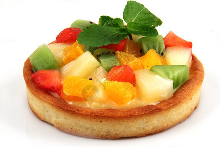 圆饼菠萝基维草莓图片