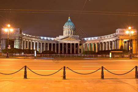 夜间喀山大教堂俄图片
