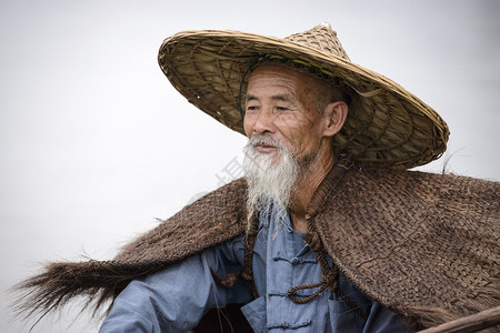 广西阳朔的鸬鹚渔民背景图片