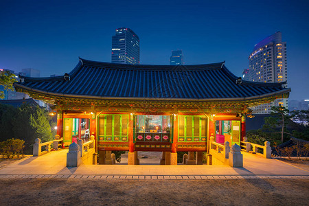 韩国首尔江南区首尔奉恩寺的地标图片