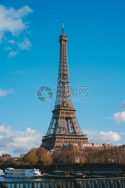 法国巴黎埃菲尔铁塔Eiffel图片