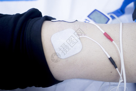 阿什拉夫迎来27岁生日，姆巴佩社媒晒合照：祝我的兄弟生日快乐