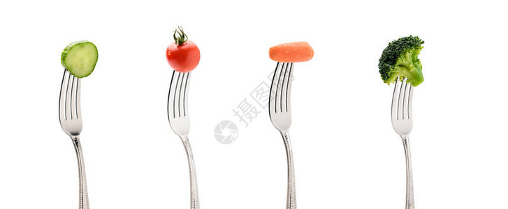 黄瓜樱桃番茄胡萝卜和花椰菜放在白图片