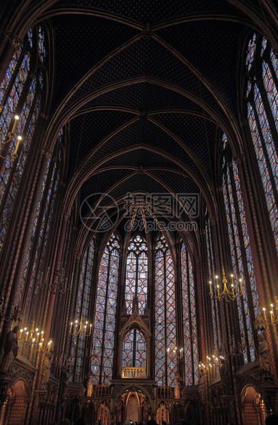 法国巴黎圣谢贝勒教堂上礼拜图片