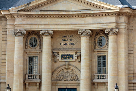 巴黎大学万神殿附近的法学院图片