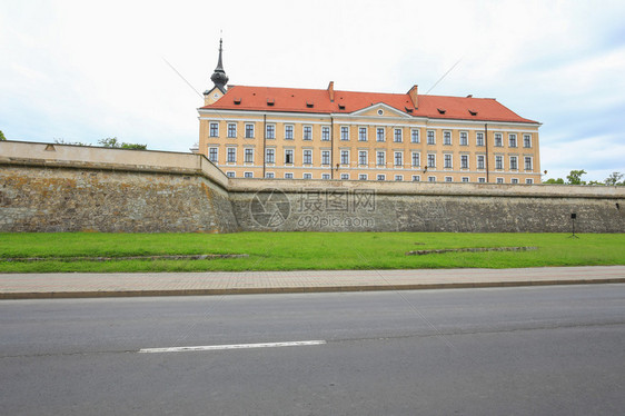 波兰喀尔巴阡省热舒夫镇城堡景观图片