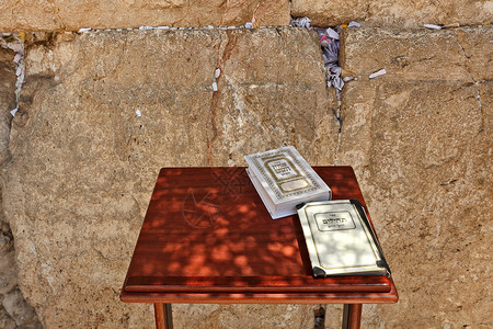Siddur和以色列耶路撒冷西墙隔墙小木板图片
