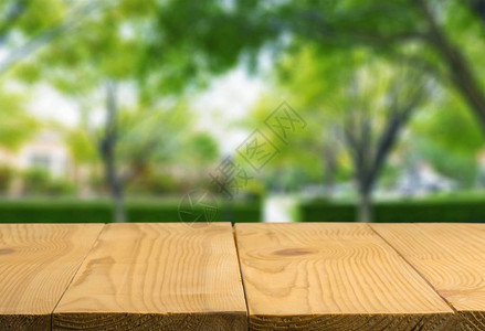 空的木桌木板背景图片