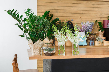 小本生意现代花店内部元素花艺设计工作室图片