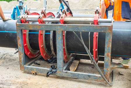 PE管焊接用于连接厂内的水管图片