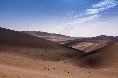 甘肃省敦煌市附近回声沙山的沙丘图片