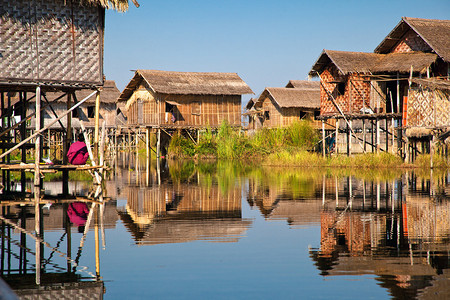 缅甸茵莱湖浮村图片