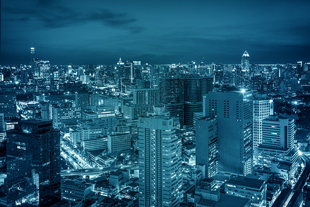 带鱼眼镜头的曼谷城市夜景背景