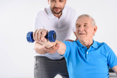 巴黎在欧冠小组赛/联赛阶段主场失利，为卡塔尔财团入主后第三次