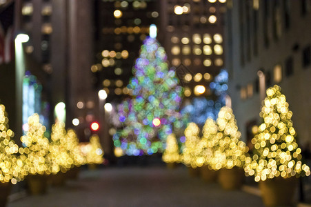纽约市洛克菲勒中心圣诞树的抽象模糊图片