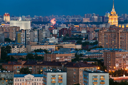 莫斯科城市天际在夏图片