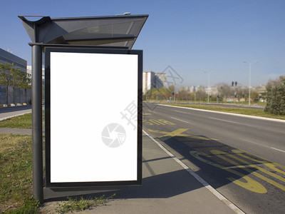 奥林巴斯公交车站的城市灯光你的设计图片
