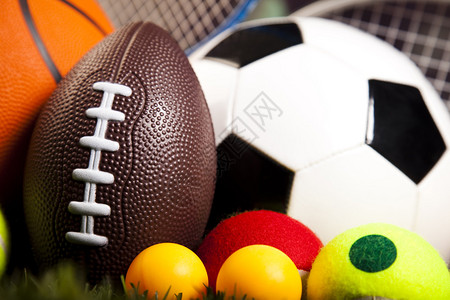 佩杜拉：卡利亚里边锋伊德里西表现出色，国米和那不勒斯对其有意