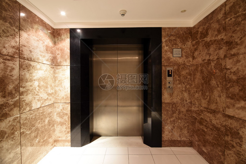 大厦走廊电梯升降机部分图片