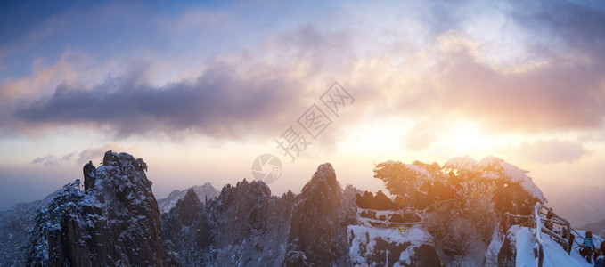 冬至雪景冬季黄山雪景背景