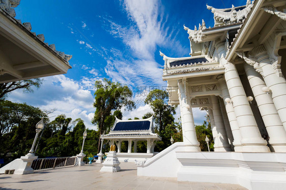 美丽的佛教WatKaewkorawam寺在泰国南部的甲米东南亚美丽的宗教建图片