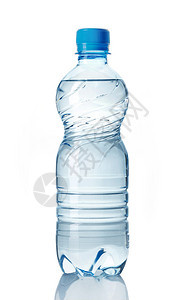 白色背景上的塑料瓶水图片