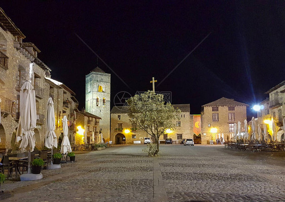 西班牙Ainsa旅游城镇Plaz图片