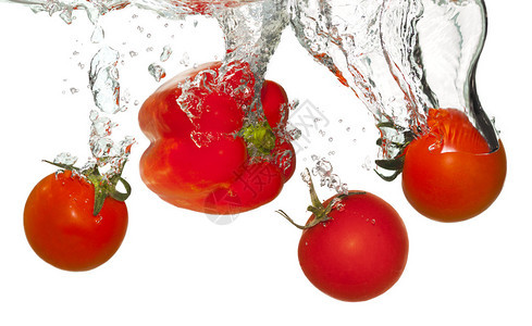 西红柿溅水图片