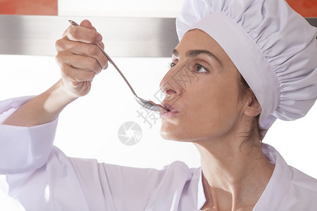 女厨师的肖像图片