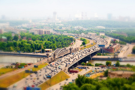 莫斯科在阴霾中的全景图片