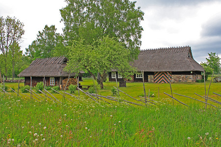 爱沙尼亚Saaremaa岛Muhu村著名的老农庄图片