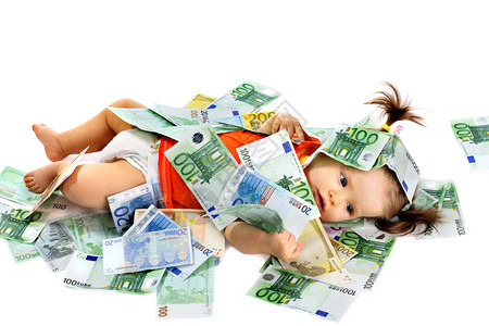有欧元钱的孩子商业概念生孩子要背景图片