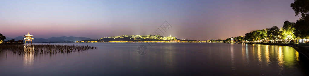 杭州西湖雷峰塔杭州西湖凉亭日落水景全背景