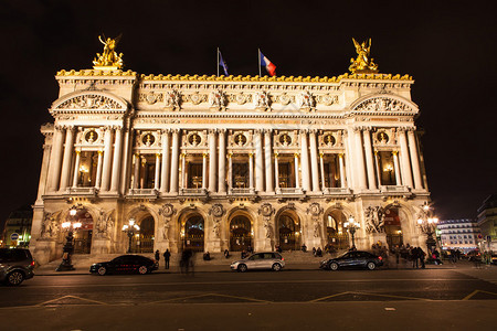 歌剧院或Garnier宫前图片