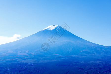 日本第一高峰富士山图片