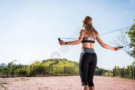 记者：热那亚希望与奥托利尼续约，他仍是尤文体育总监候选