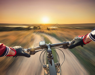 库门神！昨晚8次扑救欧冠生涯第二多！仅次于22年欧冠决赛9次