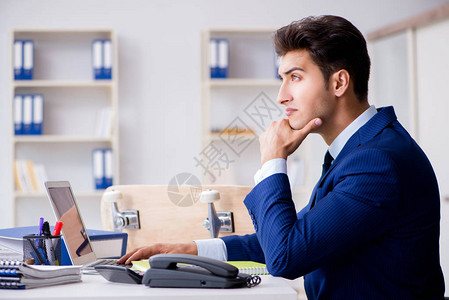 川超设置争议判罚评议制度，责令误判裁判进一步提升水平