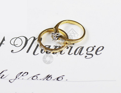 结婚证书结婚时的结婚戒指和钻石订图片