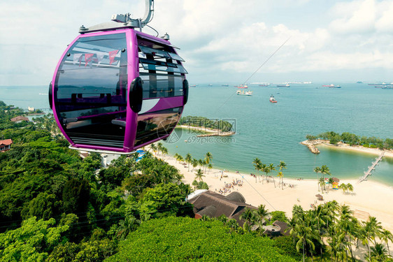在Sentosa岛的新加坡有线汽车图片