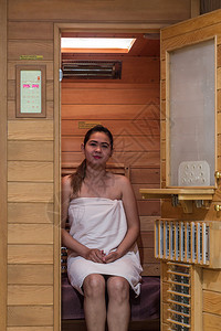 远红外线里面有泰国女人的红外线桑拿房背景