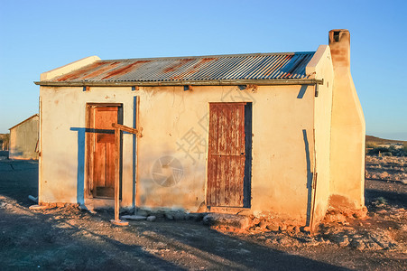 南非北开普省Kenhardt附近一个农场的老农工图片