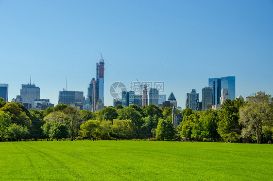 中央公园到曼哈顿美国纽约州纽约市阳光明图片