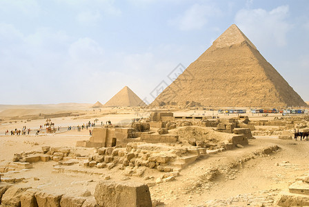 埃及有三座金字塔的地貌和图片