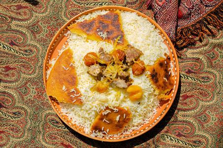 传统caucasians大米饭菜配图片
