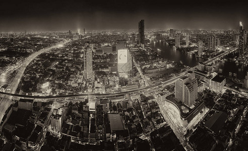 曼谷摩天大楼在泰国夜图片